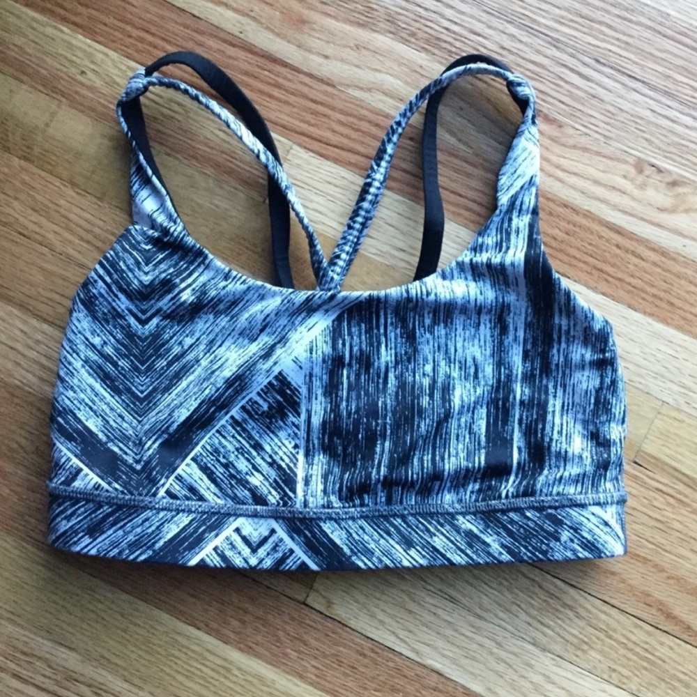 Lululemon patterned Energy Bra size 6